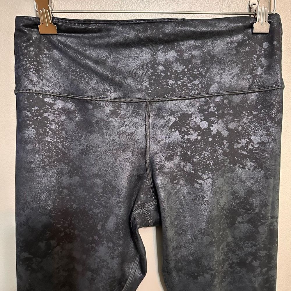 Athleta Black & Silver Elation Misty Lace Tight Leggings Women's Size Medium EUC - Picture 4 of 7